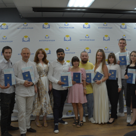 Фотогалерея | Интерколледж | Вручение дипломов выпускникам Зубным техникам в 2022 году | фото №13